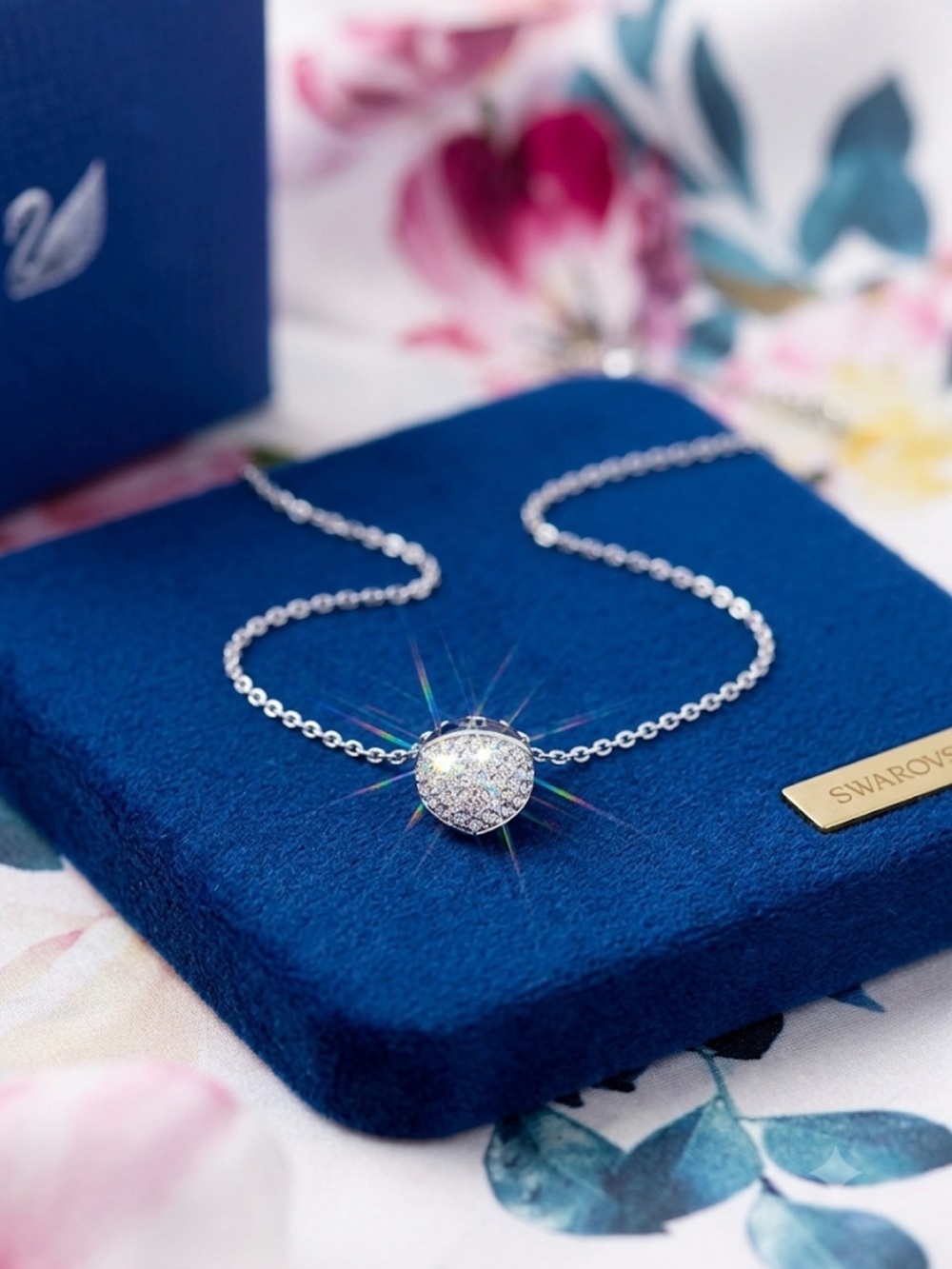 Swarovski  Glance Pendant Necklace with Clear Crystals